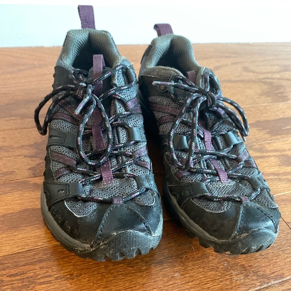 Merrill Hiking Sneakers - Picture 1 of 3